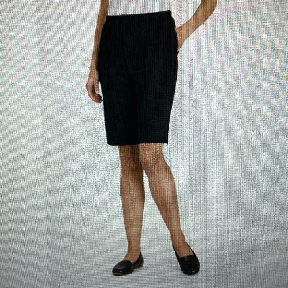 NO IRON Creased Shorts/ NEW Black
